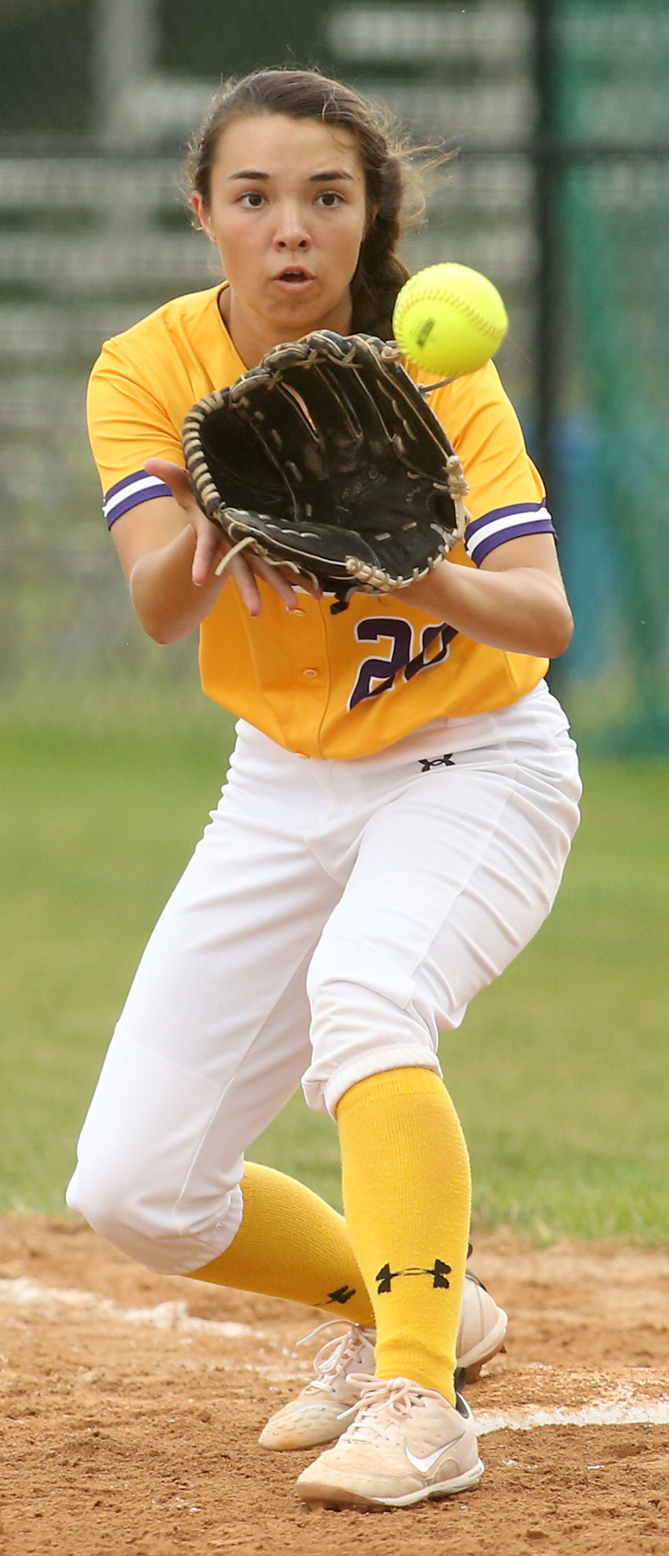 070319-qct-spt-dewitt-softball-003